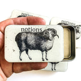 Notions tin with optional dividers
